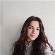 Soy una persona activa y muy entusiasta, tengo mucha paciencia y me gusta enseñar. Podría trabajar con niños de la ESO y bachillerato.